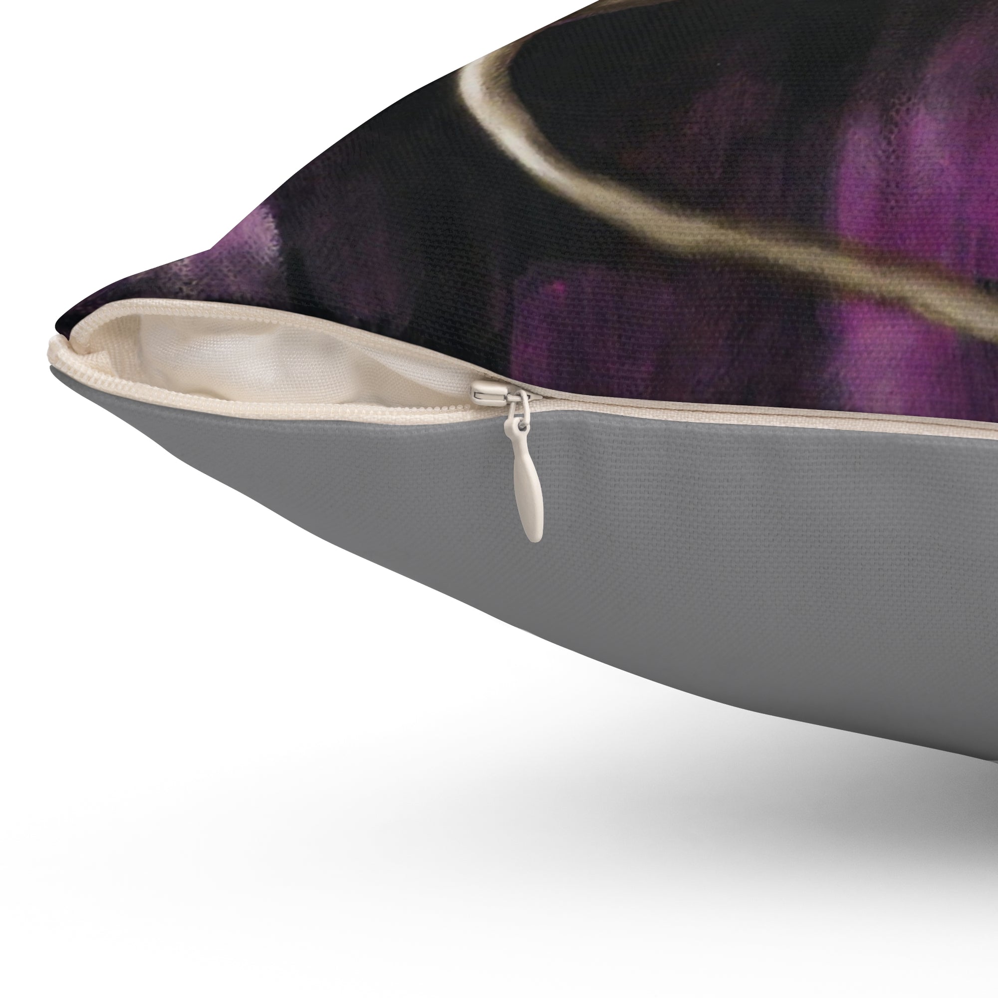 Manroot Magenta pillow